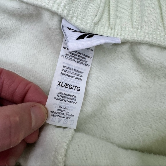 Reebok light green ID Energy Fleece Jogger Sweatpants Sz XL EUC - Picture 4 of 6